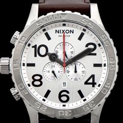 Nixon Silver mens leather with White Dial Chrono Analogue Quartz Watch 51mm