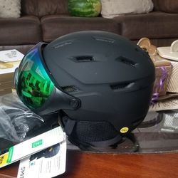 Smith snowboard and skiing helmet