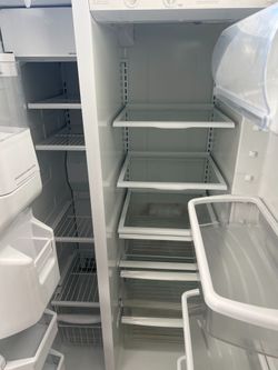 Kenmore white 33" wide side by side refrigerator  -free delivery -120 day warranty