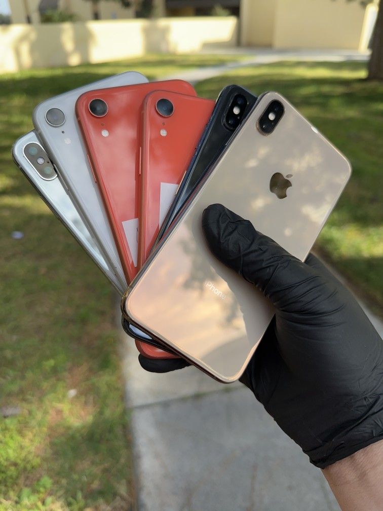iPhone 8 / 8 Plus / X / XR / XS Max & Unlocked / International Available