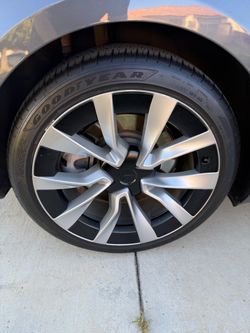 2025 Tesla Wheel with Goodyear Tire