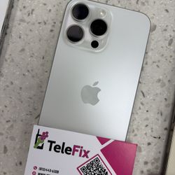 iPhone 15 Pro Max 