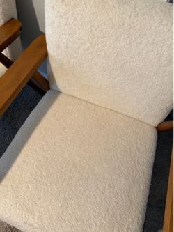 Accent chairs