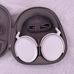 Sennheiser Momentum 4 Wireless Headphones