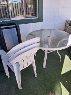Porch table and chairs
