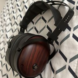 Monoprice Headphones, Monolith MC565C 