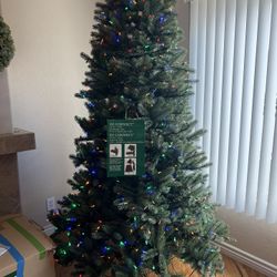 7 1/2 Ft Pre-lit Dual Color Led Christmas Tree