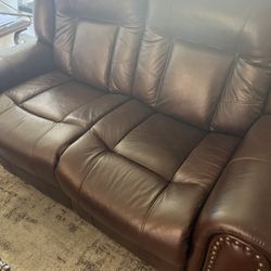 Comfortable Leather Sofa Set