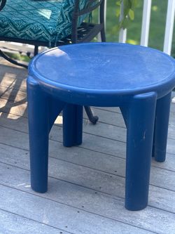 Blue Plastic Round Kids Table