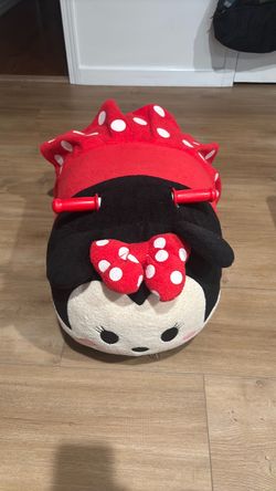 Disney Tsum Tsum Minnie toddler plush ride (USED)