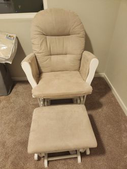 Glider Rocking Chair With Ottoman 