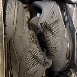 Jordan 4s 2025 Black Cats 8.5