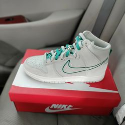 Nike Dunk High Sail And Green 