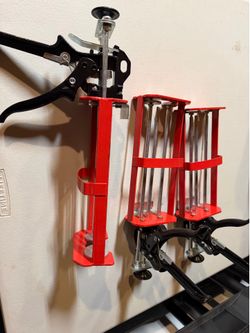 Dual caulking gun
