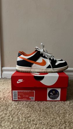 Nike Dunk Lows (4y)