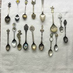  Collectable Spoons 