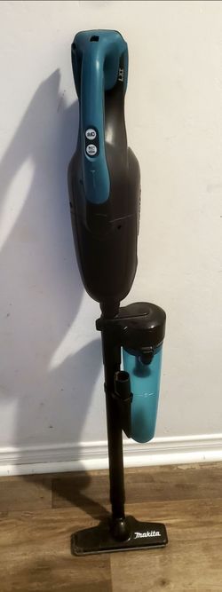 Makita stick vacuum