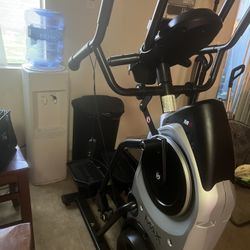 Bow flex max trainer M6