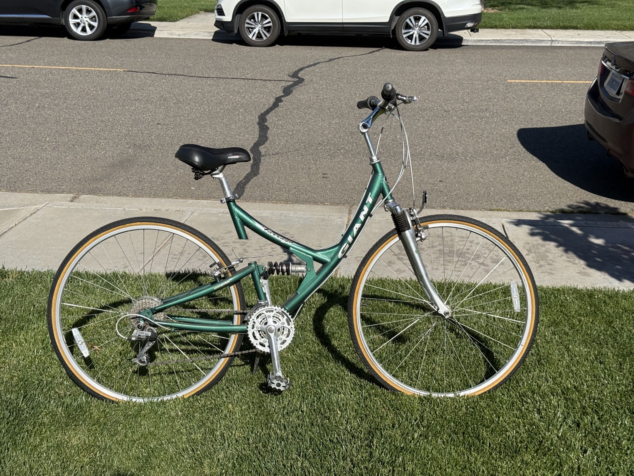 Giant Full Suspension Bike