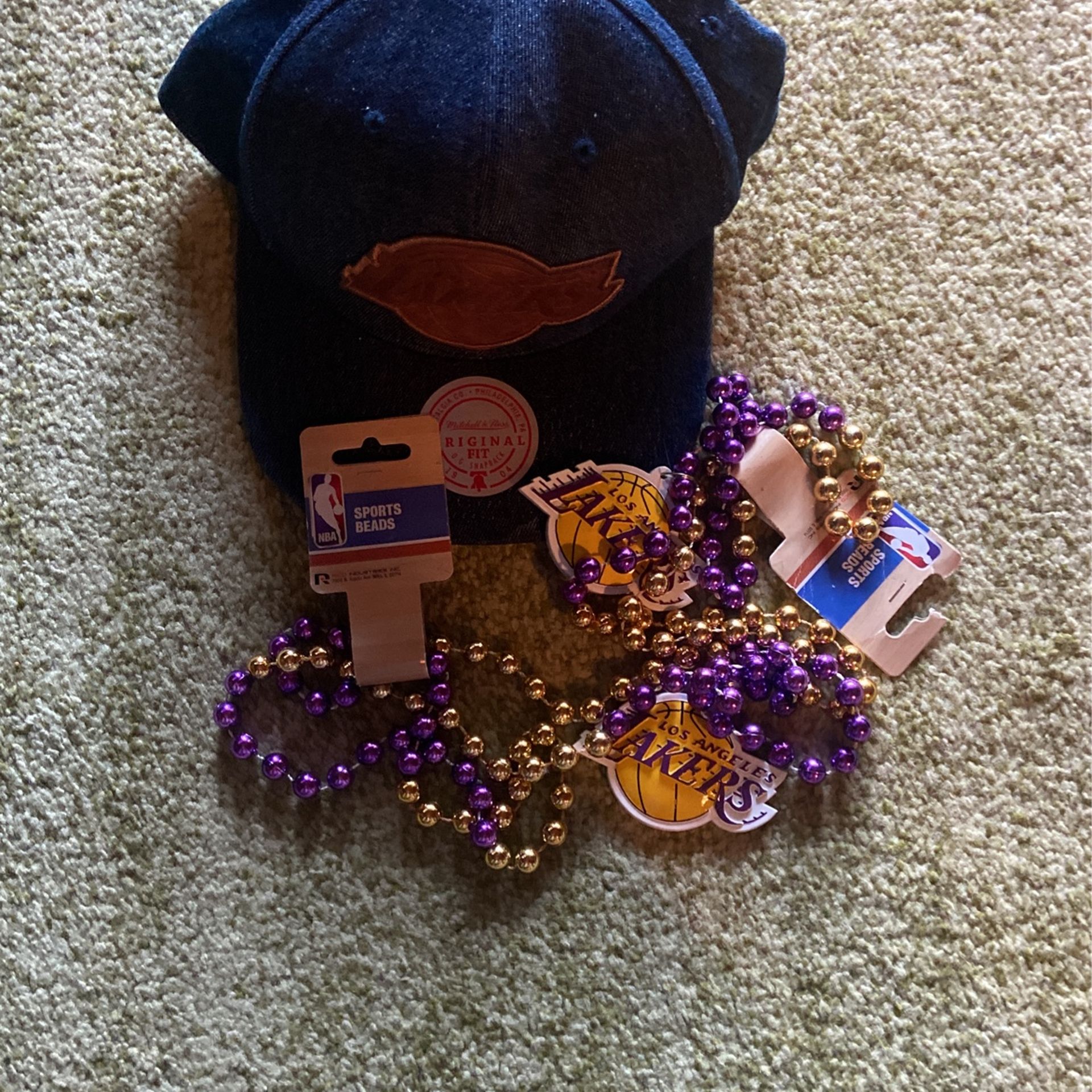 New Laker Kobe Hat Mitchell & Ness And Beads 20$ For All