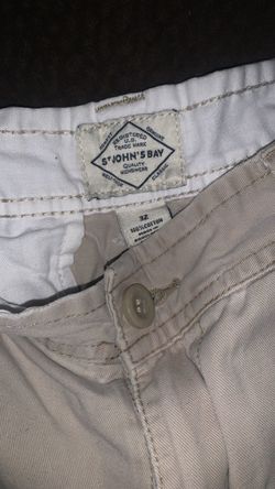 St. John's Bay Men's Khaki Pants Size 32