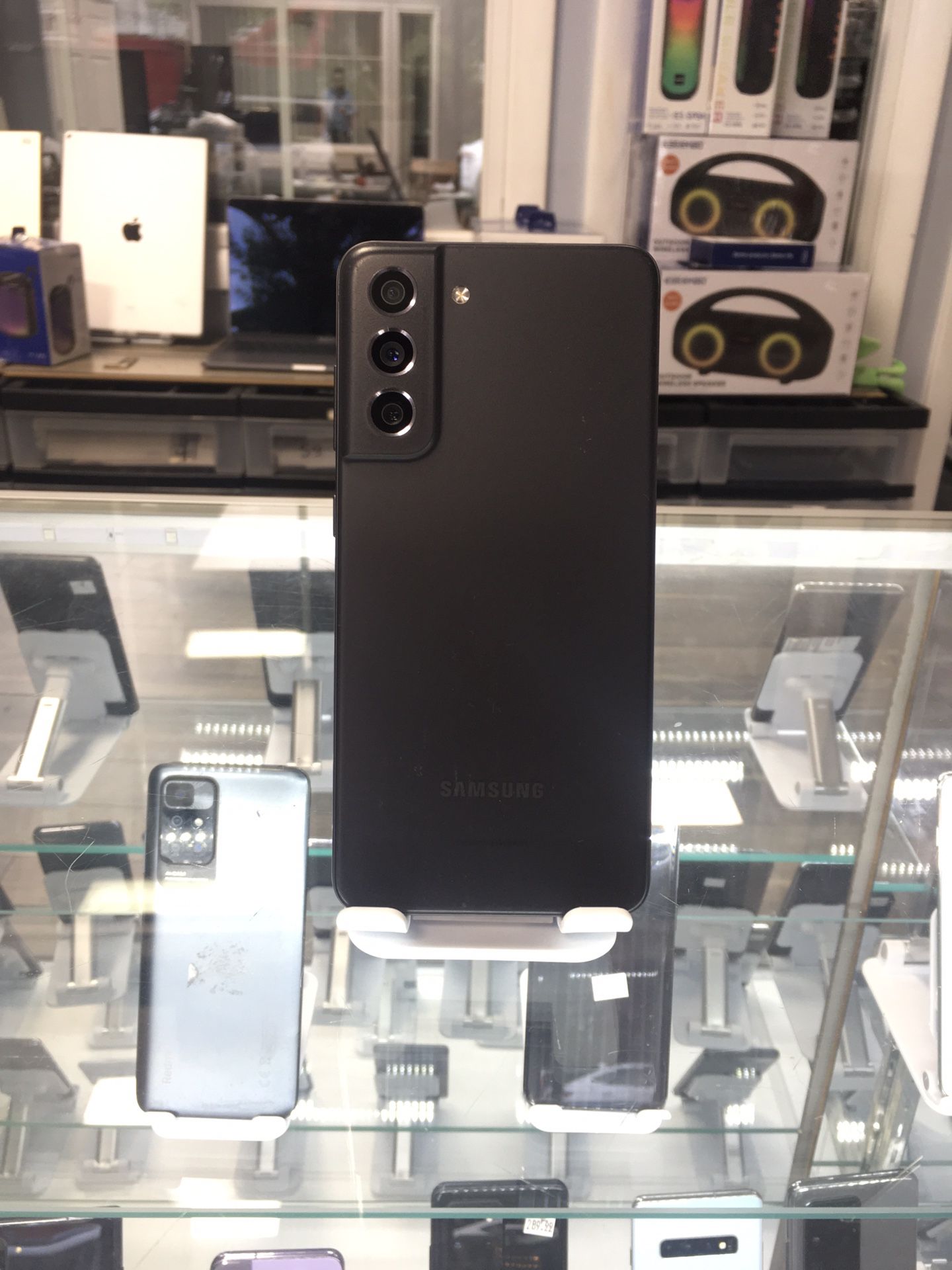 Unlocked Samsung Galaxy S21 Fe With Warranty / Desbloqueado Con Garantía