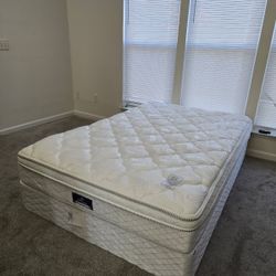 FULL SIZE BED SERTA MATTRESS 