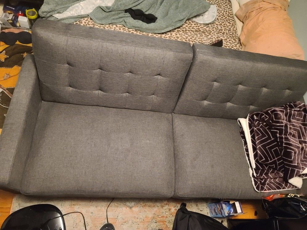 Couch (Free)