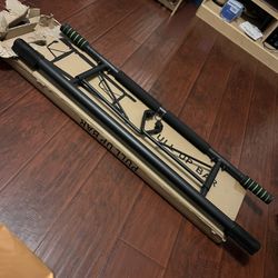 Pull Up Bar