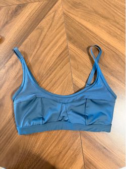 Gym shark blue top original