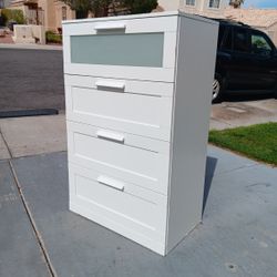 IKEA Dresser! White 4 Drawer w/ Upper Glass Front ~