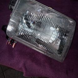 Nissan Frontier 98-2000 Headlights