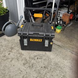 Dewalt base box