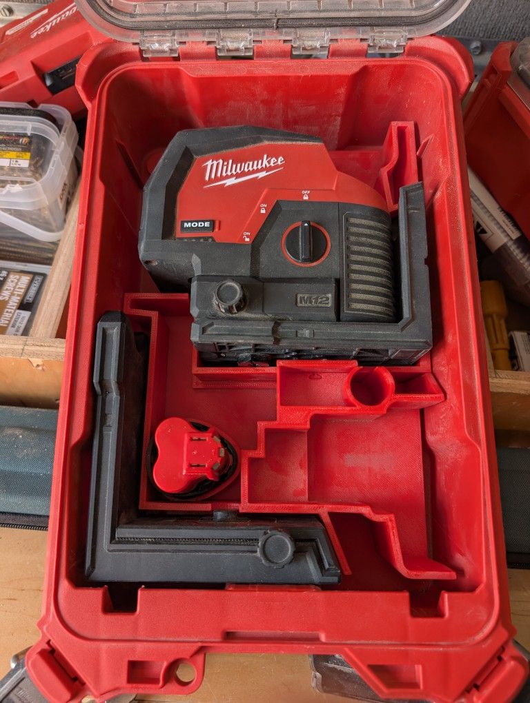 M12 Cross Line Laser