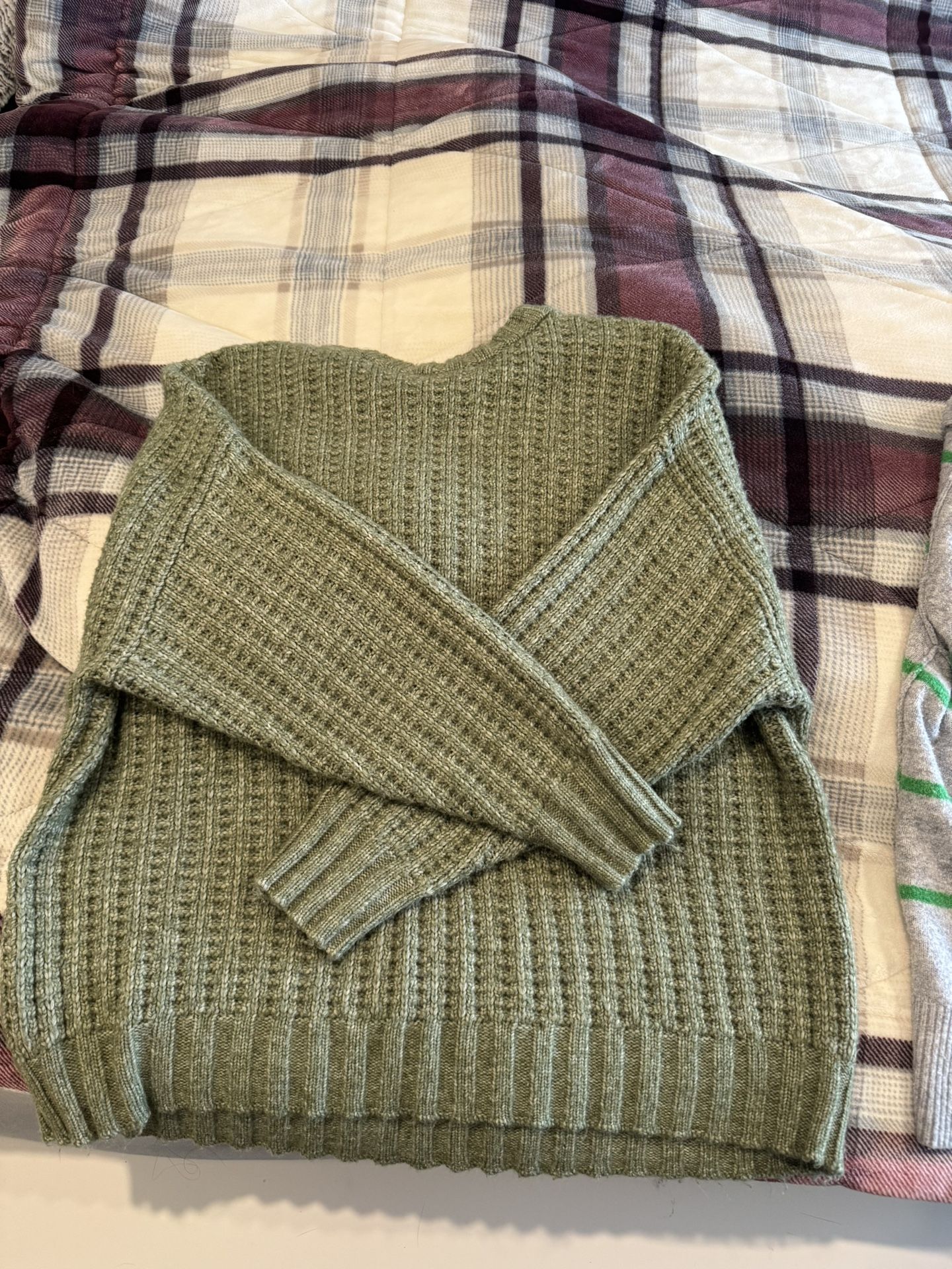 Sweaters Size XXL