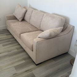 Medium size couch