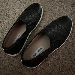 Steve Madden Flats