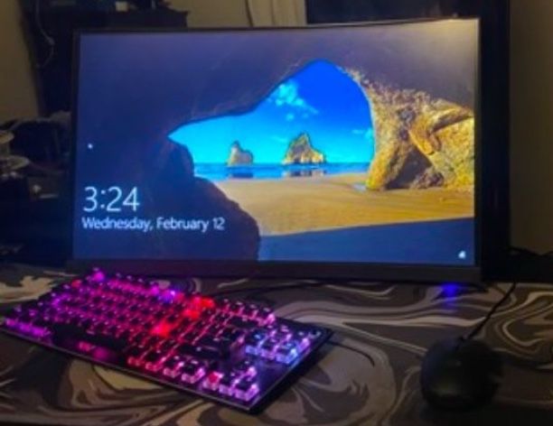 Spectre Curved 180HZ Gaming Monitor