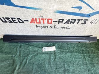 2016 - 2017 - 2018 HYUNDAI TUCSON RIGHT PASSENGER ROCKER PANEL MOLDING OEM AY67040