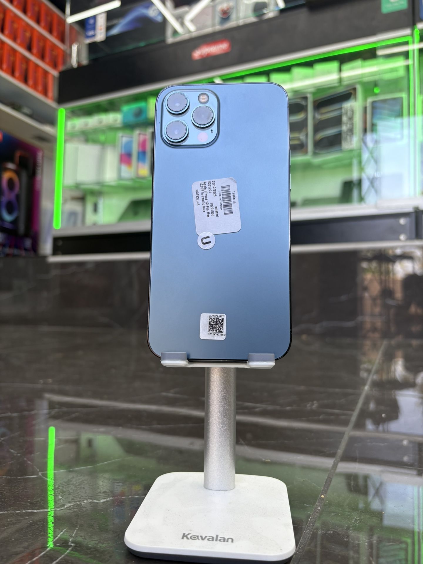 iPhone 12 Pro Max (Unlocked) (Liberado) (Take It Home In Payments/ llévalo a casa en pagos)