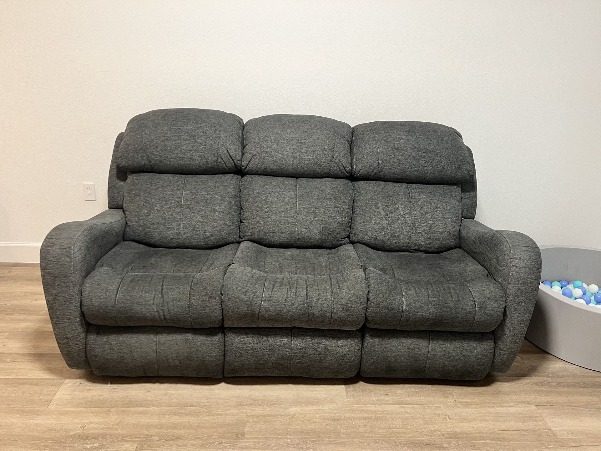 City Furniture Sofa Recliner 