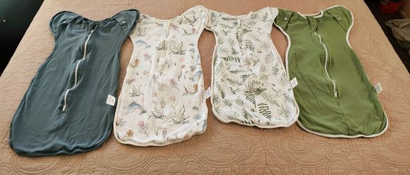 Baby swaddles size medium Fontana pickup.