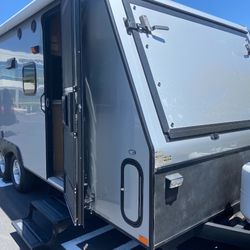 StarCraft Pop Up Trailer 