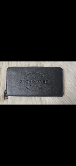 Coach Men’s Wallet Black Accordion NWT Low offers will be ignored  Pick up in Pico Rivera