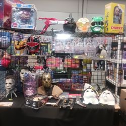 Michael myers and jason bust