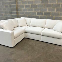 4-Piece Sectional Couch ( Can Be Delivered Anywhere In CA )