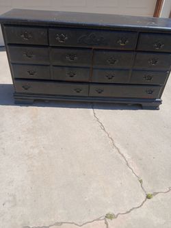 Dresser