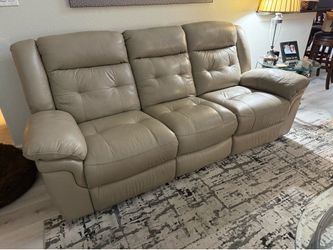 Beige Leather  Sofa – Excellent Condition
