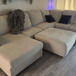 Sectional couch