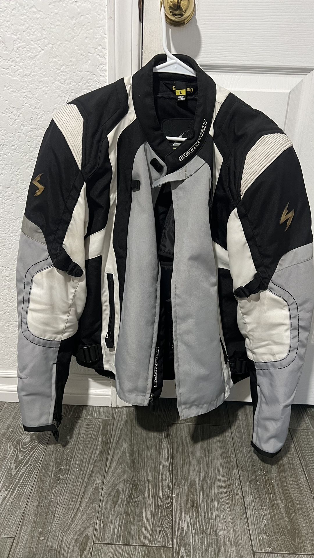 MENS SCORPION EXO SKELETAL JACKET - LARGE